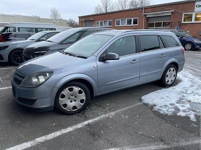 Silber Gebraucht 2005 Opel Astra Kombi | 700 € (Guter Preis)