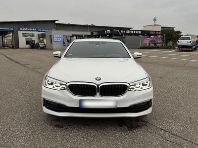 Gebraucht BMW 520 Sport Line 190 PS (139 kW) 2019 Weiß Limousine