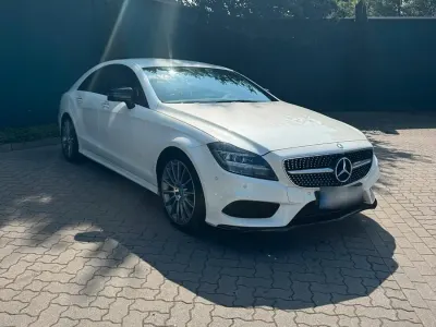 Gebraucht Mercedes CLS350 AMG line 258 PS (189 kW) 2015 Weiß Coupé