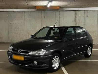 Gebraucht Peugeot 306 90 PS (66 kW) 1999 Schwarz Coupé