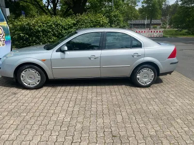 Gebraucht Ford Mondeo 147 PS (108 kW) 2001 Grau Limousine
