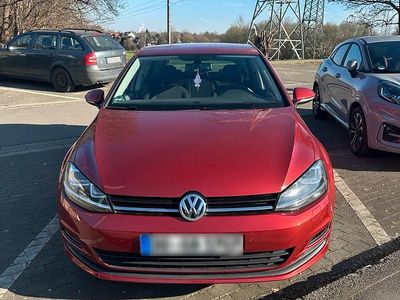 Gebraucht VW Golf VII 110 PS (80 kW) 2014 Rot Kleinwagen