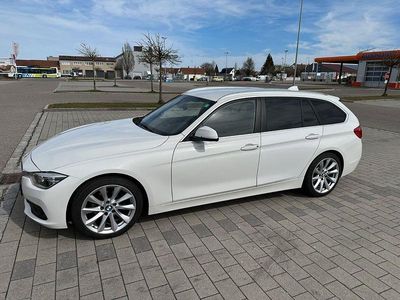 Gebraucht BMW 320 Sport Line 190 PS (139 kW) 2016 Weiß Kombi