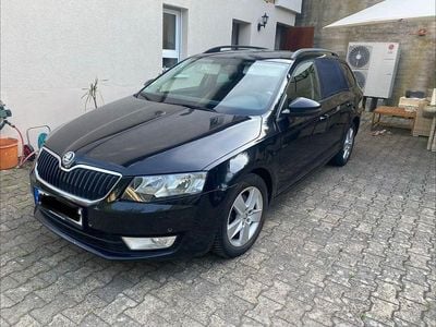 Gebraucht Skoda Octavia 150 PS (110 kW) 2015 Schwarz Kleinwagen