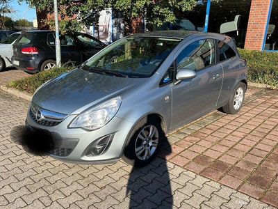 Silber Gebraucht 2011 Opel Corsa Kleinwagen | 3.000 € (Guter Preis)