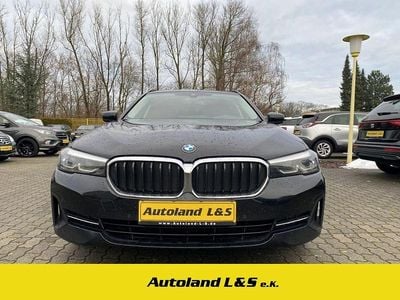 Schwarz ii/bonnet fluid black Gebraucht 2021 BMW 520 Kombi | 18.990 € (Fairer Preis)