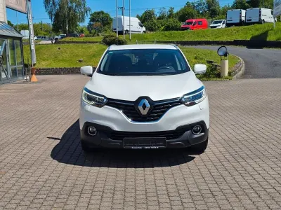 Gebraucht Renault Kadjar Experience 131 PS (96 kW) 2017 Weiß SUV