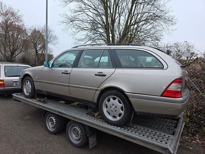 Gebraucht Mercedes C250 150 PS (110 kW) 1997 Beige Kombi