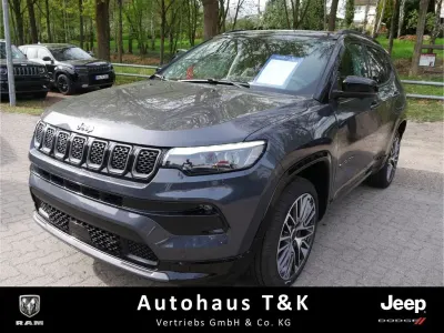 Neu Jeep Compass Summit 131 PS (96 kW) 2025 Grigio moda (graphite grey met SUV