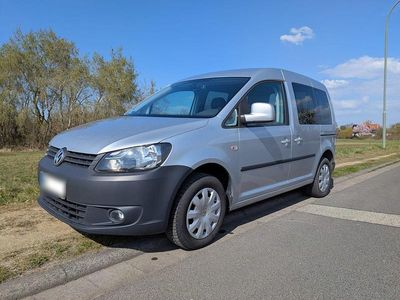 Gebraucht VW Caddy 105 PS (77 kW) 2011 Silber Van / Kleinbus