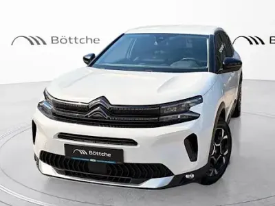 Gebraucht Citroën C5 Aircross PureTech 131 PS (96 kW) 2023 Lack weiss banquise/typ aussenverkleidung spiegel flach standard SUV