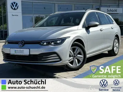 Gebraucht VW Golf VIII Life 131 PS (96 kW) 2023 Reflexsilber metallic Kombi