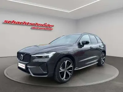 Gebraucht Volvo XC60 R-Design 253 PS (186 kW) 2023 Silber SUV
