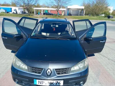 Używany Renault Laguna GrandTour Authentique 131 KM (96 kW) 2006 Szary Kombi