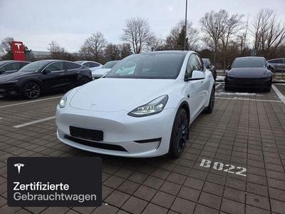 Weiß Gebraucht 2022 Tesla Model Y Performance SUV | 39.700 € (Etwas zu teuer)