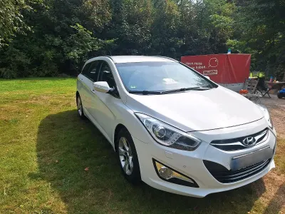 Gebraucht Hyundai i40 137 PS (100 kW) 2012 Weiß Kombi