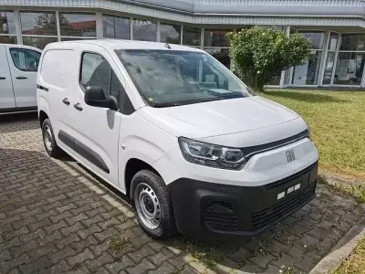 Gebraucht Fiat Doblò 110 PS (80 kW) 2023 Gelato weiß Van / Kleinbus
