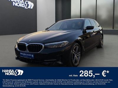 Schwarz / schwarz ii Gebraucht 2022 BMW 530e Sport Line Kombi | 31.450 € (Fairer Preis)