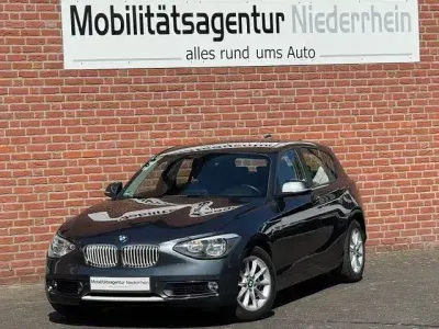 Gebraucht BMW 116 Urban Line 116 PS (85 kW) 2015 Grau Kleinwagen