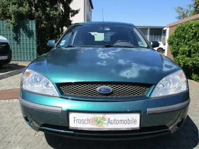 Gebraucht Ford Mondeo Ghia 125 PS (91 kW) 2001 Grün Limousine