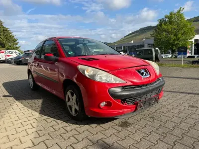 Occasion Peugeot 206 60 PK (44 kW) 2009 Rood Sedan