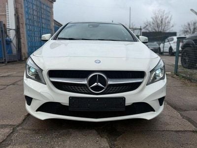 Usata Mercedes CLA200 136 CV (100 kW) 2015 Bianco Berlina