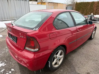 Gebraucht BMW 318 M Sport 143 PS (105 kW) 2003 Rot Coupé