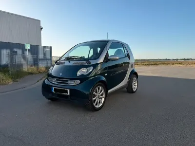 Usado Smart ForTwo Coupé Pure 61 HP (44 kW) 2006 Verde Coupé