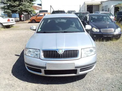 Gebraucht Skoda Superb Comfort 140 PS (102 kW) 2008 Silber SUV