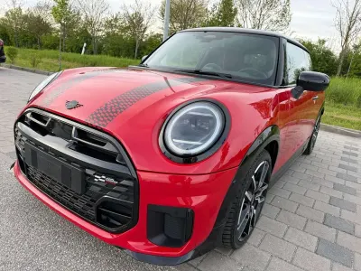 Gebraucht Mini John Cooper Works 204 PS (150 kW) 2024 Chili red ii Kleinwagen