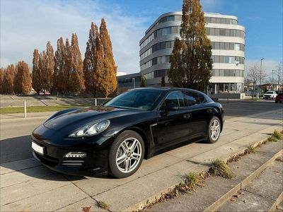 Porsche Panamera 4