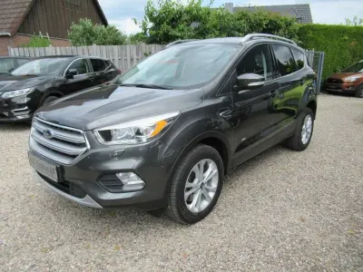 Gebraucht Ford Kuga Titanium 182 PS (133 kW) 2017 Schwarz SUV