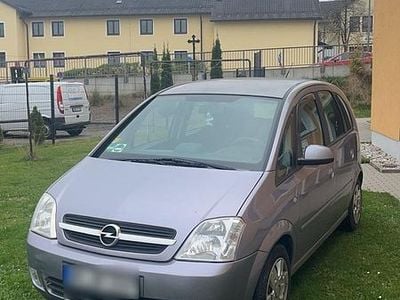 Usata Opel Meriva 100 CV (73 kW) 2005 Argento Monovolume