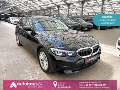 Gebraucht BMW 330e Advantage 292 PS (214 kW) 2021 Schwarz Kombi