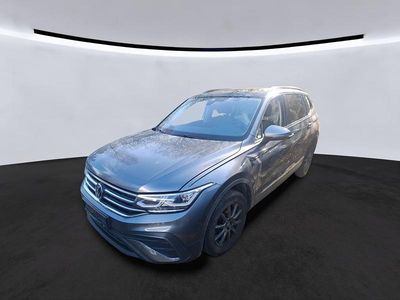 Usado VW Tiguan Allspace 150 HP (110 kW) 2023 Cinzento SUV