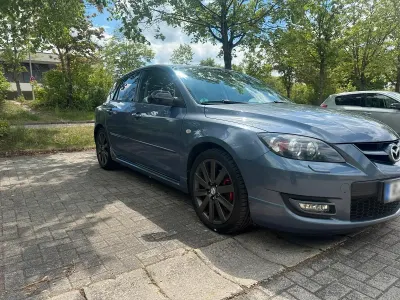 Używany Mazda 3 260 KM (191 kW) 2007 Szary Sedan/Limuzyna