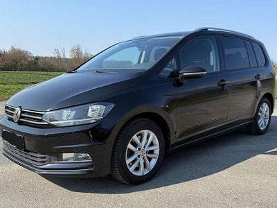 Gebraucht VW Touran Comfortline 110 PS (80 kW) 2016 Schwarz Van / Kleinbus