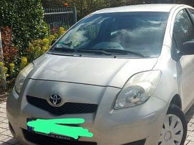 Gebraucht Toyota Yaris Cool 101 PS (74 kW) 2009 Beige Kleinwagen