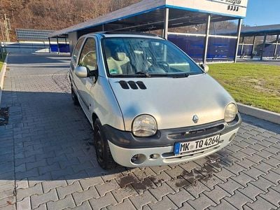 Silber Gebraucht 2003 Renault Twingo Initiale Kleinwagen | 1.100 € (Fairer Preis)