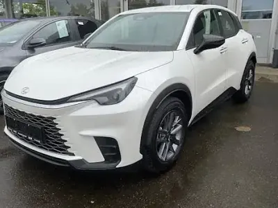 Nouă Lexus LBX 136 CP (100 kW) 2026 Alb SUV