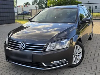 Gebraucht VW Passat 140 PS (102 kW) 2013 Braun Kombi