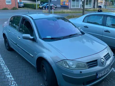 Gebraucht Renault Mégane 115 PS (84 kW) 2005 Grau Limousine