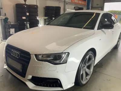 Gebraucht Audi A5 Sportback 170 PS (125 kW) 2015 Weiß Kleinwagen