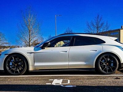 Gebraucht Porsche Taycan GTS Sport Turismo 439 kW (598 PS) 2023 Weiß Limousine