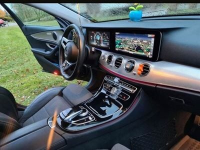 Mercedes E200