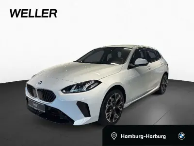 Neu BMW 116 M Sport 122 PS (89 kW) 2026 Alpinweiss (weiß) Kleinwagen