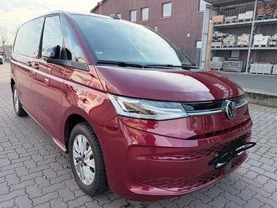 Usata VW Multivan Life 150 CV (110 kW) 2024 Rosso Monovolume