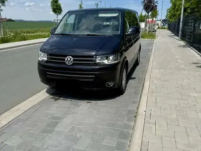 Gebraucht VW Multivan Highline 179 PS (131 kW) 2015 Schwarz Van / Kleinbus