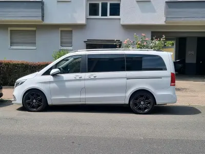 Gebraucht Mercedes V300 AMG line 239 PS (175 kW) 2019 Weiß Van / Kleinbus