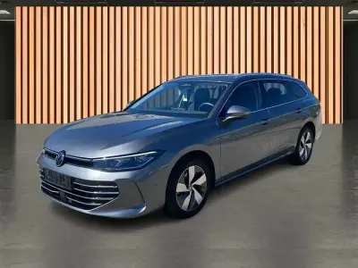 Używany VW Passat Elegance 150 KM (110 kW) 2025 Szary Kombi